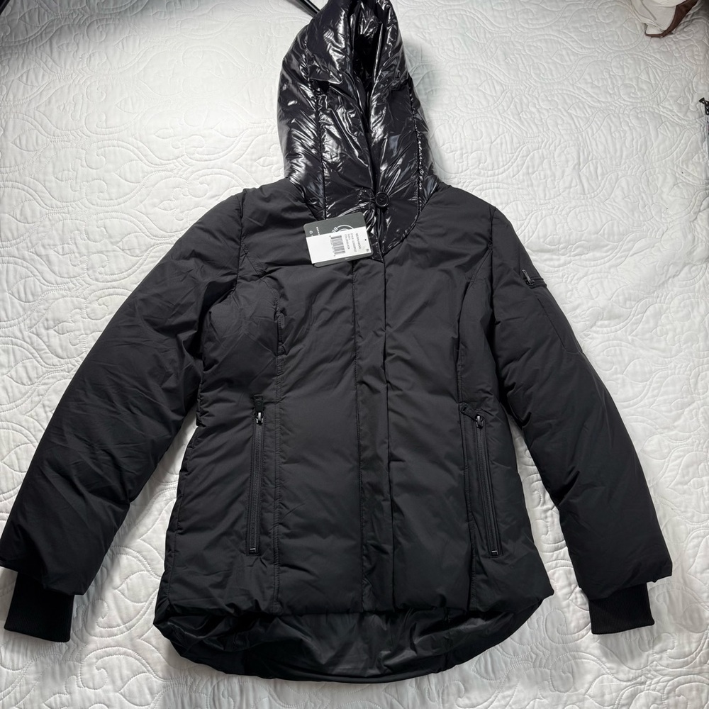 Bernardo Short Puffer Hooded Black Full Zipper & Snap Jacket Women's Large NWT - Picture 2 of 15